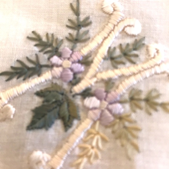 Beautiful antique handmade hand embroidered monogram hanky “M” Downton shabby - Picture 1 of 6